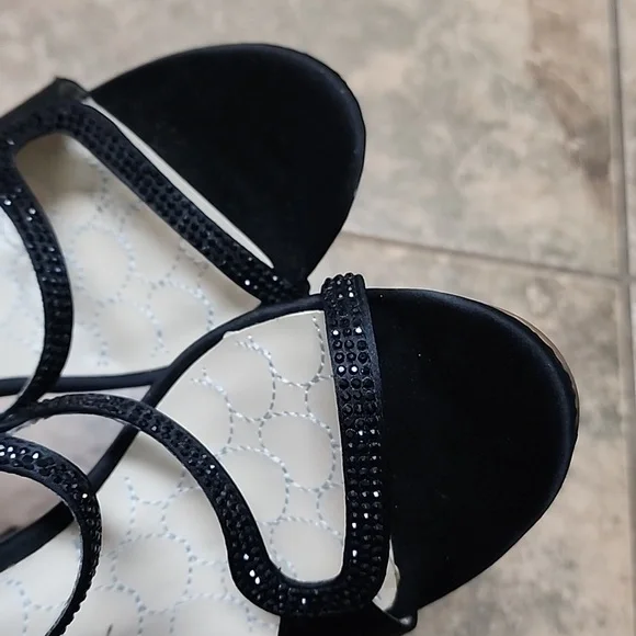 Betsey Johnson heels size 8.5 - Picture 8 of 12